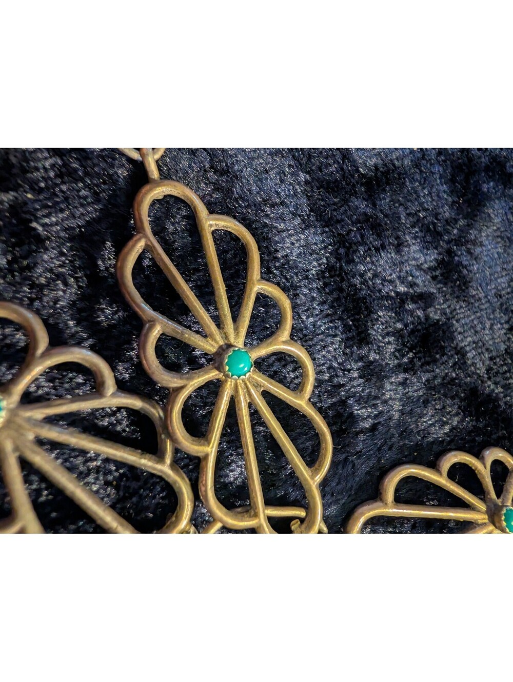 Vintage Silver toned Floral Link  belt with Turquoise Accents 36"